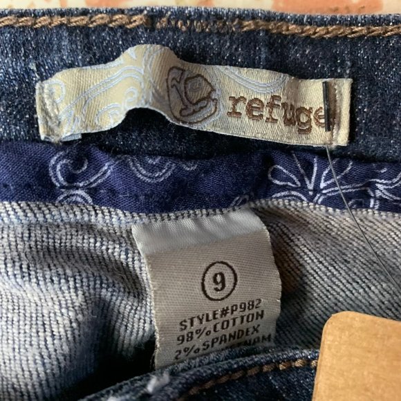 REFUGE Junior/Misses Denim Capri Pants 9 - Picture 3 of 4